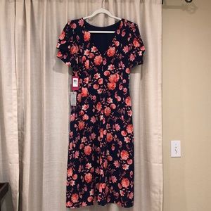 NWT - Vince Camuto Puff Sleeve Flowered Dress